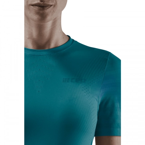 Женская ультралегкая футболка с коротким рукавом CEP для бега фото 5