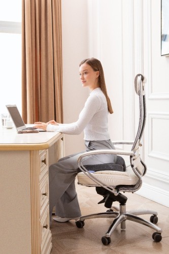 Подушка анатомическая с вырезом под копчик COCCYX KISSEN фото 3