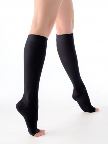 Компрессионные гольфы duomed 1 класс компрессии с открытым носком фото 3
