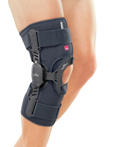 Ортез коленный регулируемый полужёсткий medi PT Control с пателлярной поддержкой