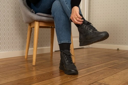 Женские высокие кроссовки  Karma Stiefel, Solidus, черные фото 11