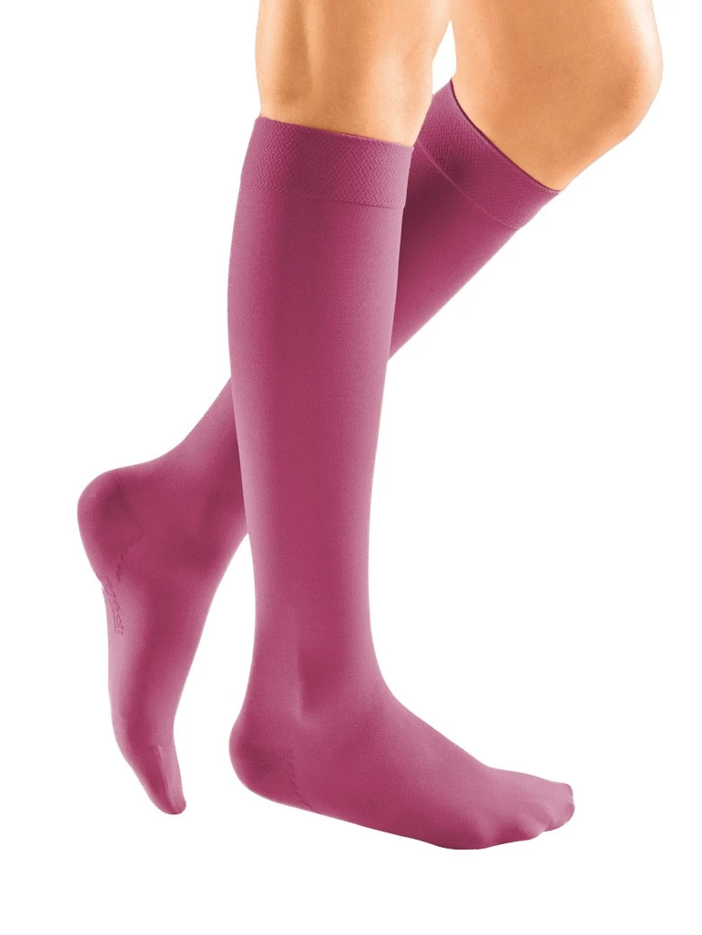 Женские гольфы компрессионные меди размер ccl2. Гольфы mj-1 metropole. Чулки mediven thrombexin. Компрессионный трикотаж medi. Mediven comfort компрессионный трикотаж.